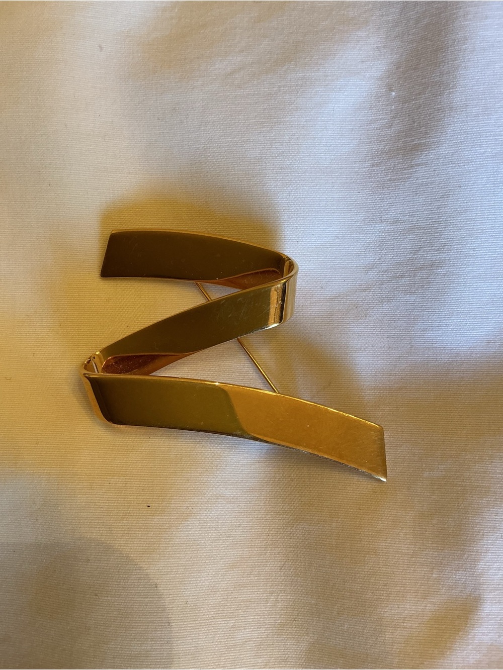Gold Zig zag Vintage Brooch